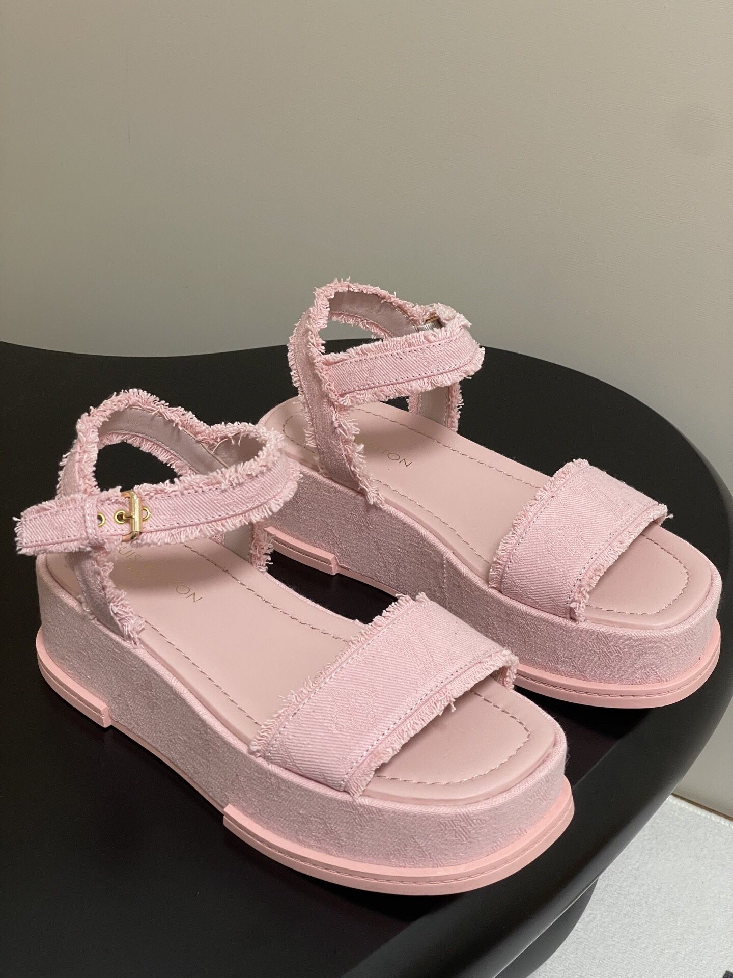 25Ss spring and summer new Louis vuiteeon LV MAYA FLATFORM sandals waterproof platform thick-soled sandals
