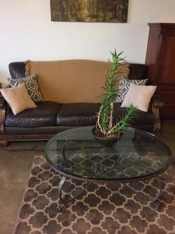 Must See! Beautiful Brown Leather Couch