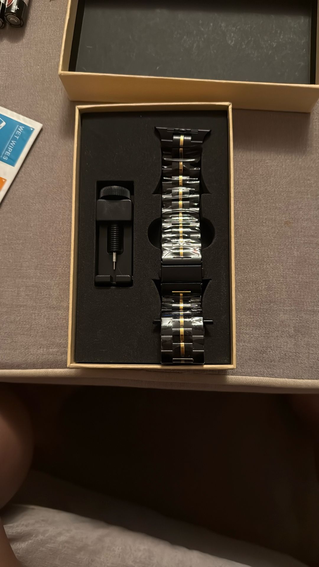 Apple Watch Black/Gold Stainless Steel Band