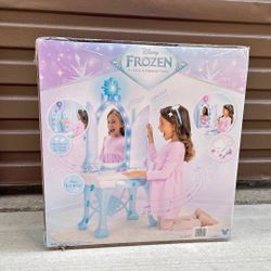 Frozen Disney Elsa's Magical Ice Vanity