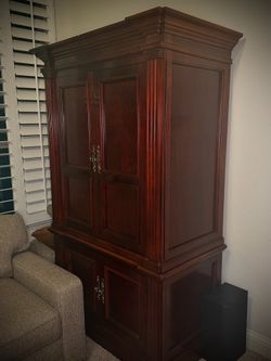 Elegant Solid Wood Entertainment Cabinet / Armoire – Cherry Finish
