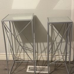 Acent Table