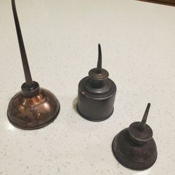 3 Vintage Oil Cans 