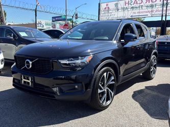 2021 Volvo XC40