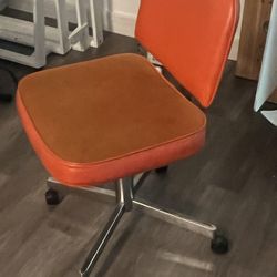 Beautiful vintage orange computer desk chair asking 95 firm    No mechanics