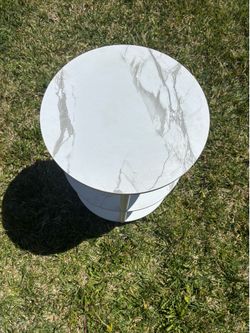 Table or Plant Stand Marble Look
