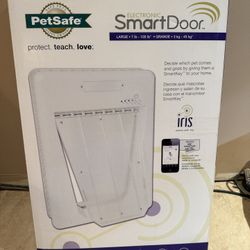 PetSafe SmartDoor Electronic Dog Door - Large - 7 lbs to 100 lbs