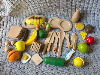 Wooden kids play pretend food