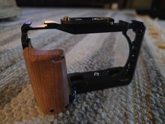 SmallRig Cage Kit with Wooden Handle Hand Grip