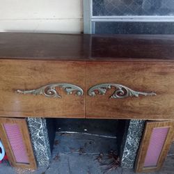 Vintage Mantle,