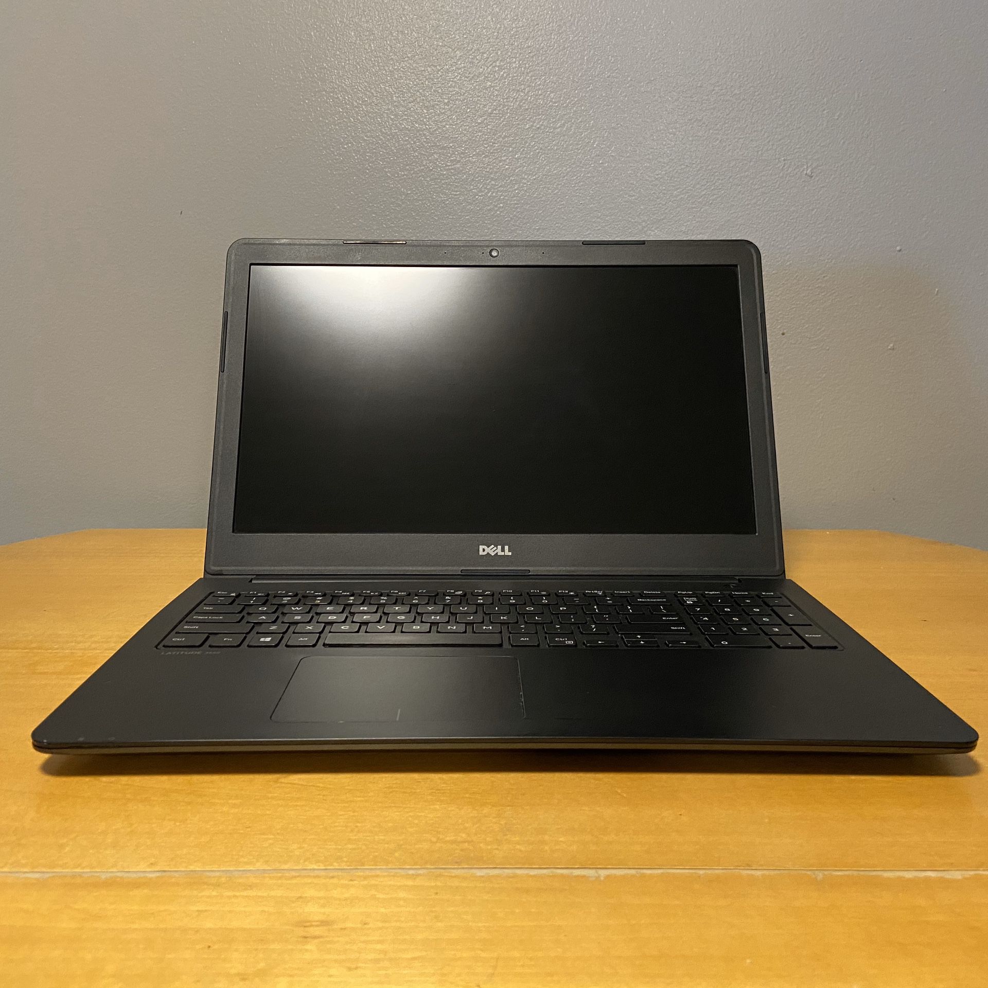 Dell Latitude 3550 Laptop