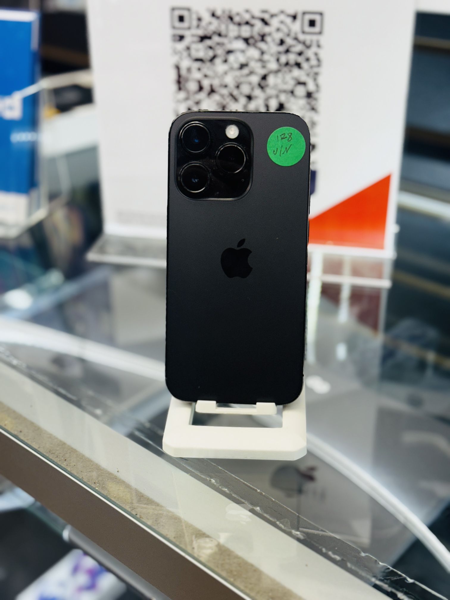 iPhone 14 Pro (Factory Unlocked) 