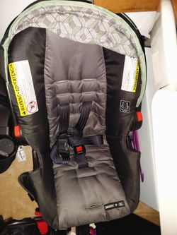 Graco Snugride 30 Click Connect Infant Carseat