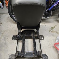 Middle Seat From 2013 Silverado 