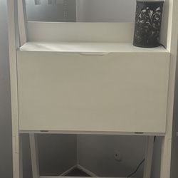 Display Shelving Ladder Shelf With Desk