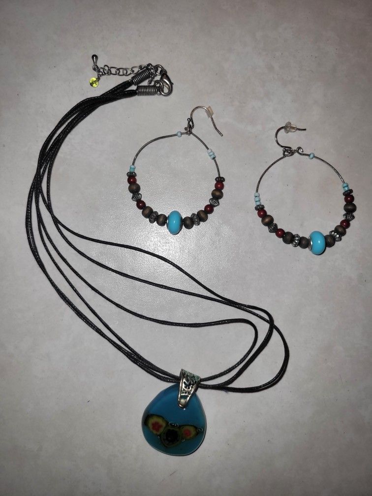 Glass Necklace & Earrings