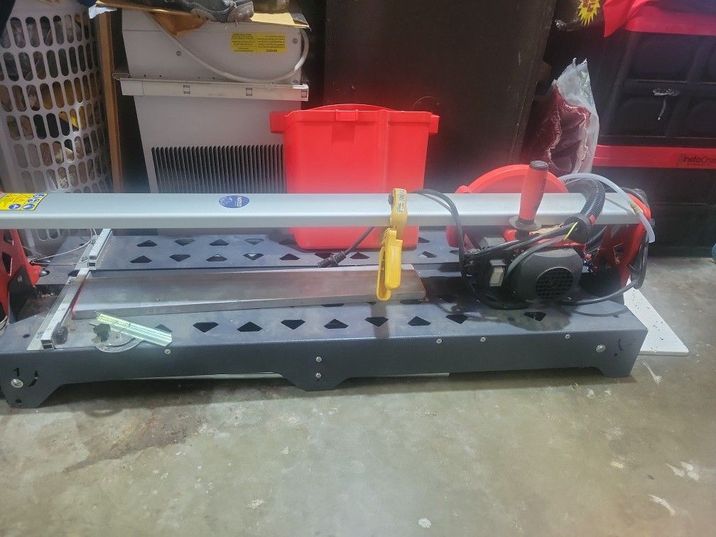 Tile Saw