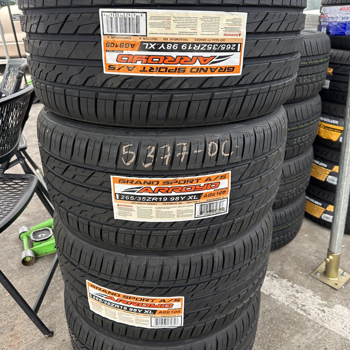 265/35/19 Arroyo Set Of 4 New Tires Installed And Balanced 