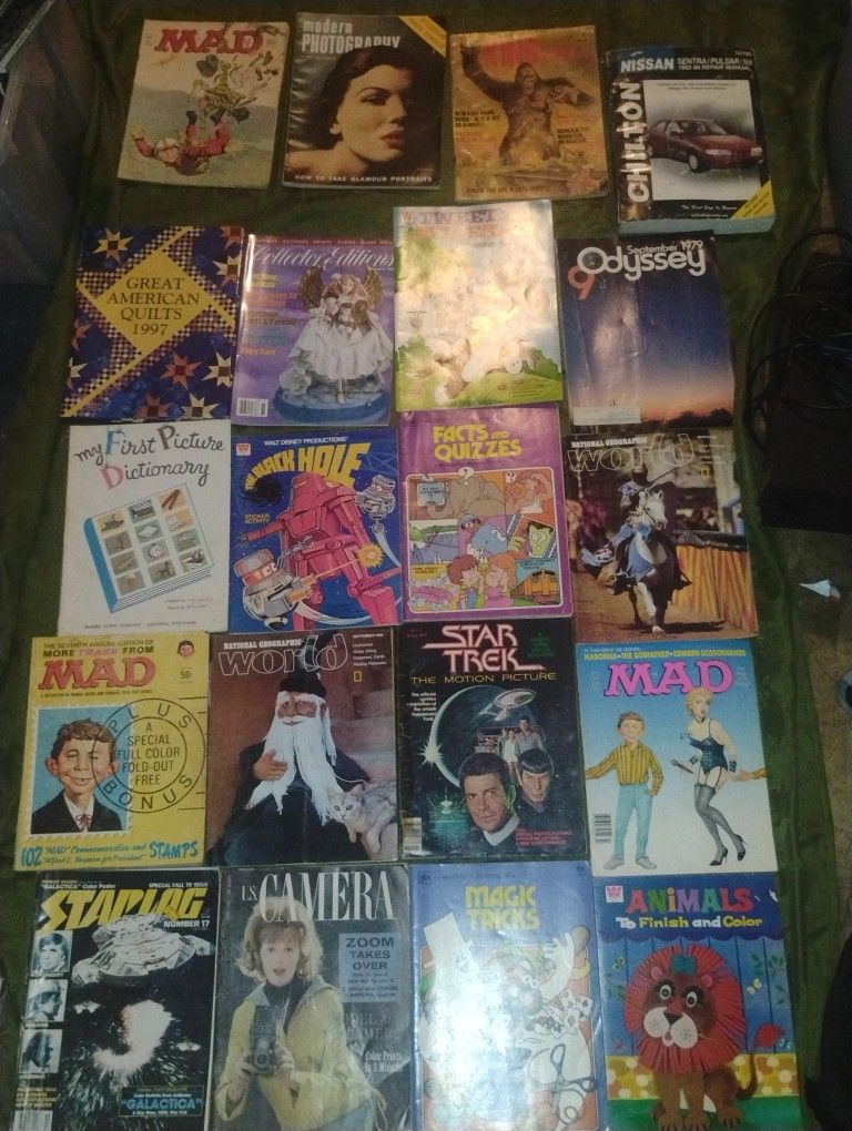Books Magazines Vintage Mad Photography Science Quilt Star Trek