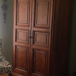 Solid Wood Armoir/Bar