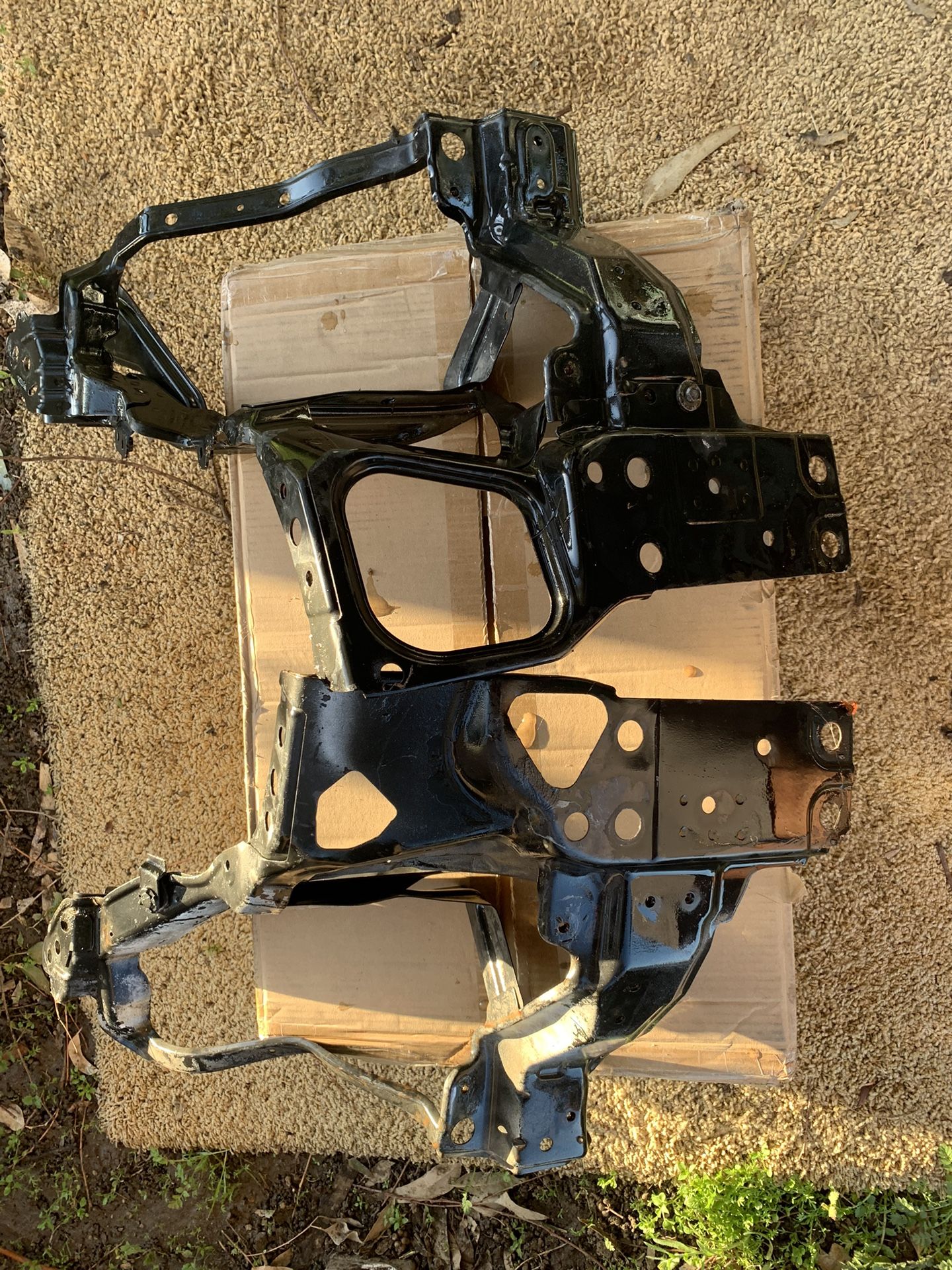 350z Headlight Buckets / Bracket