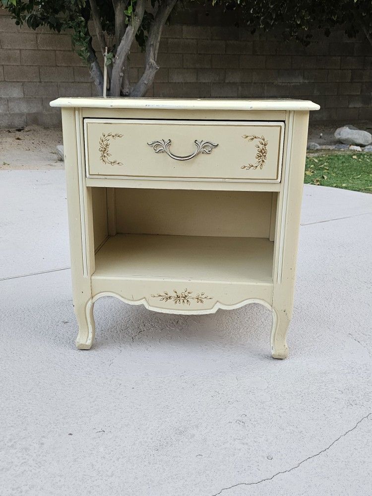 Vintage Drexel Heritage La Fleur Nightstand