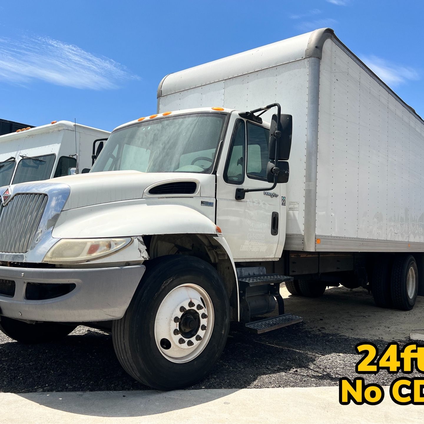 2013 International MaxxForce 24ft Box Truck