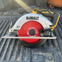 dewalt lightweight circular saw
