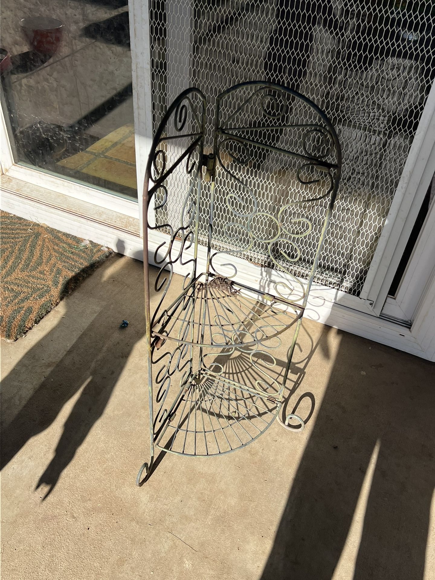 Garden Metal Corner Plant Display 