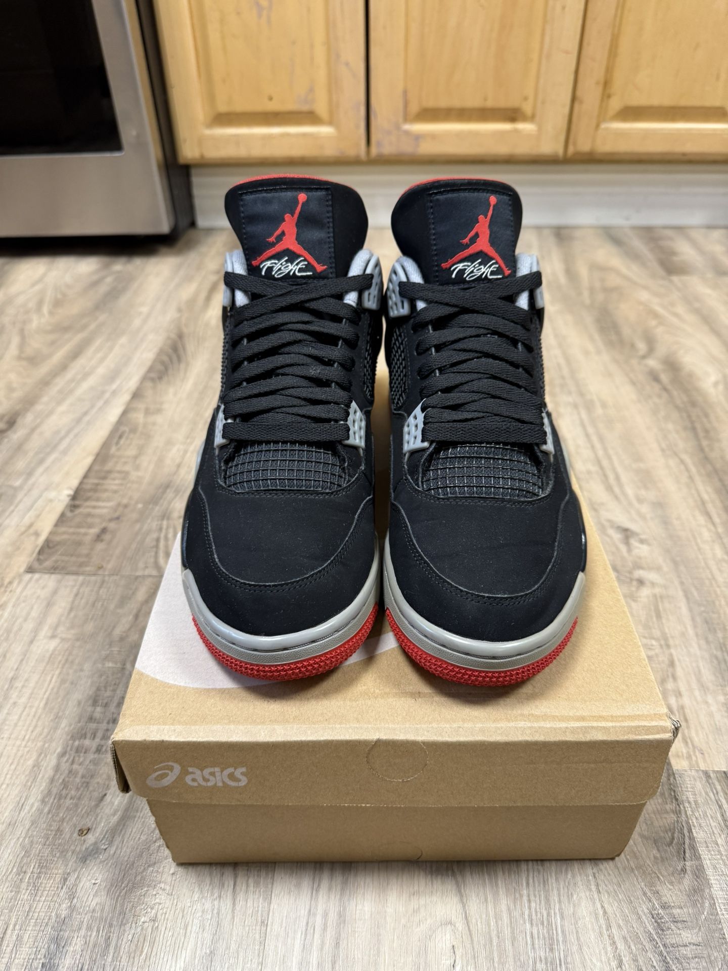 Jordan 4 Retro Bred (2019) Size 10.5M