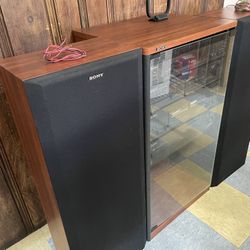 Vintage Sony Stereo System HST-221 (INCLUDES Glass Case and 2 Sony Speakers)