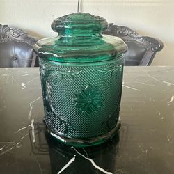 Vintage Tiara Exclusives,  Indiana Glass Company , spruce green canister, sandwich pattern, in excellent condition