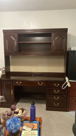 Free desk