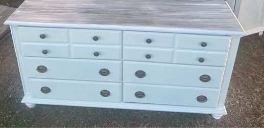 Broyhill Bedroom set