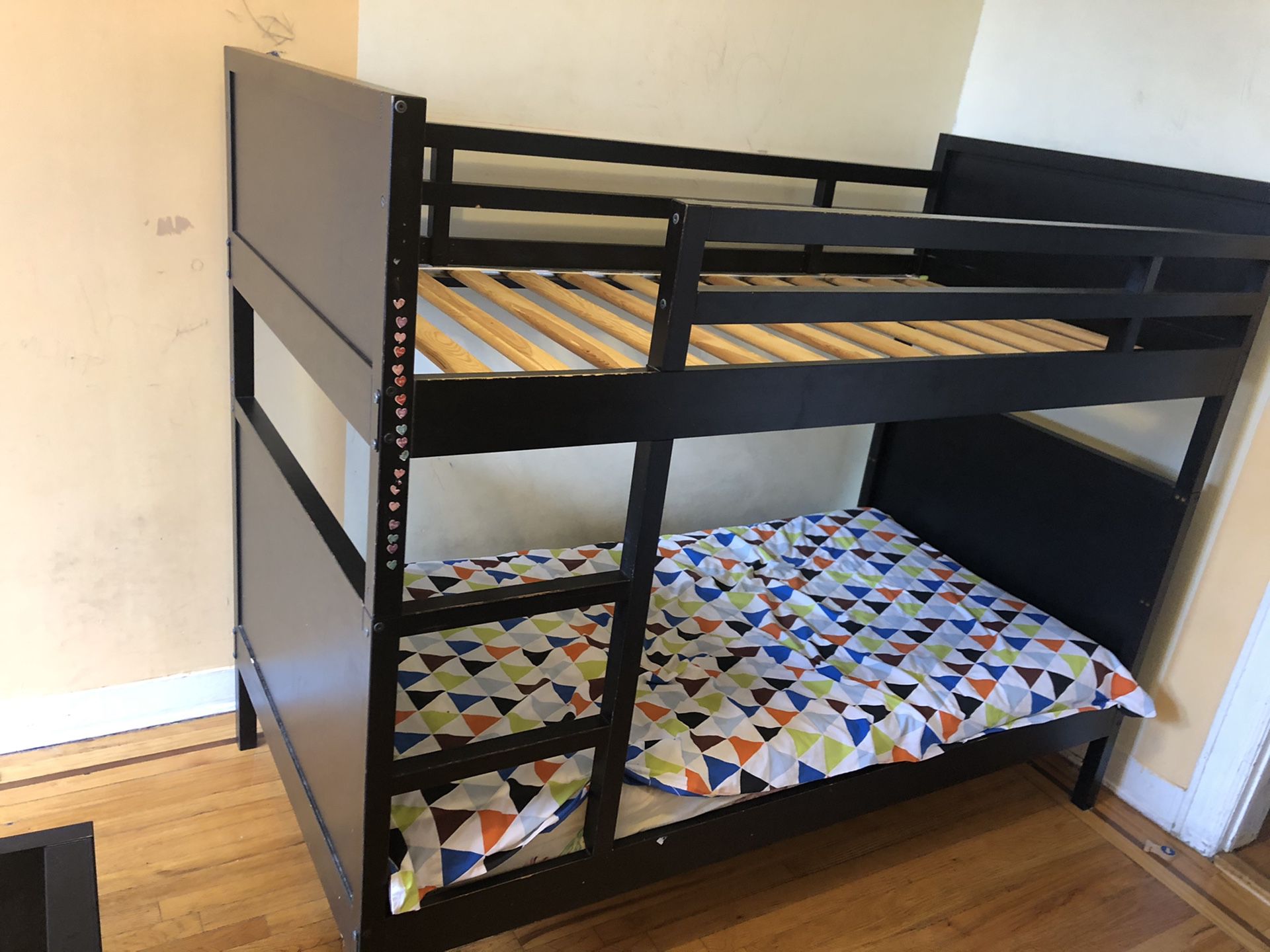 2 floor Bed