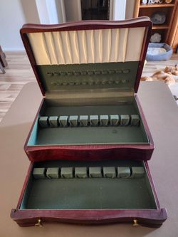 Vintage wood, silverware, flatware storage box with greenfelt interior