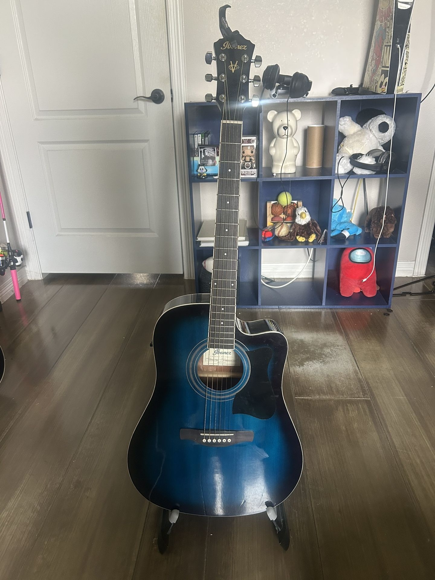 Ibanez V70CE