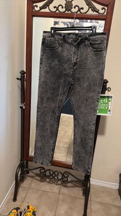 Men’s size 36 jean