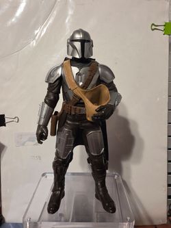 Star Wars mandalorian 12" &Gugo (not included)