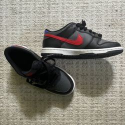 Nike Sneakers Size 4.5 Y