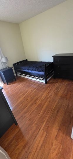 IKEA HEMNES Twin Bedroom Set – Bed, Trundle, 2 Dressers & Nightstand