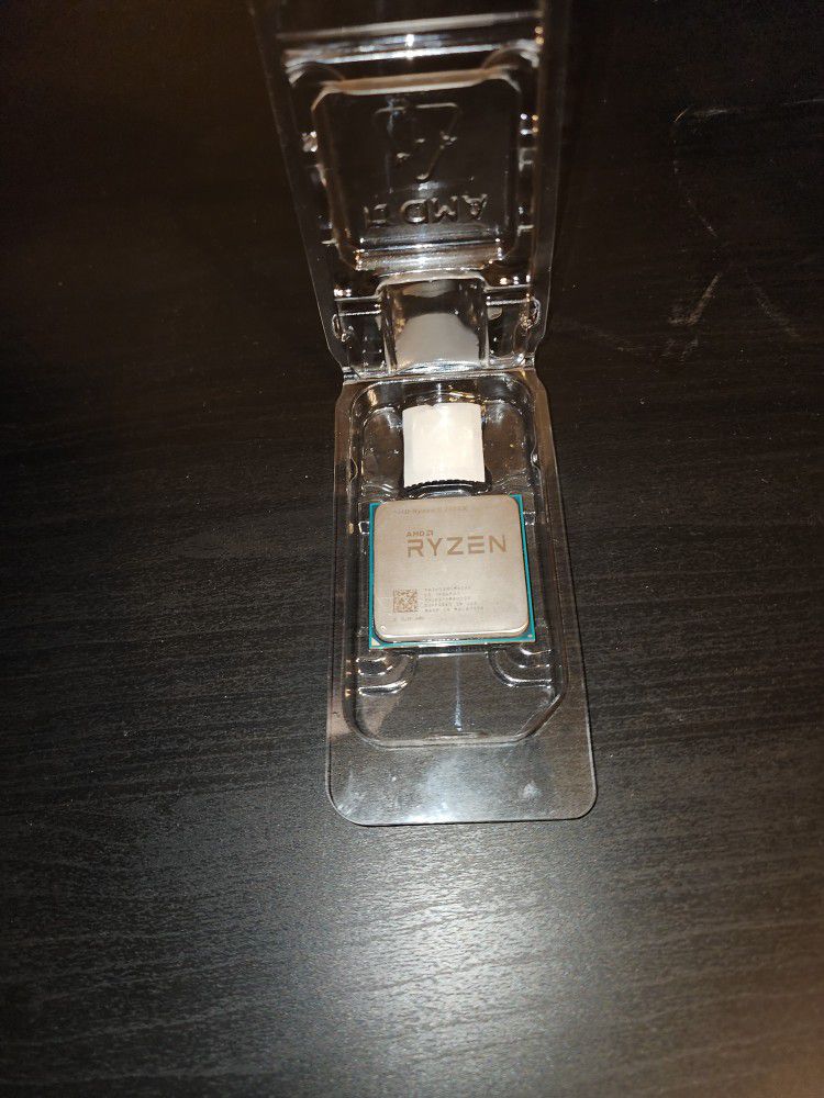 CPU: AMD RYZEN 5 2600X