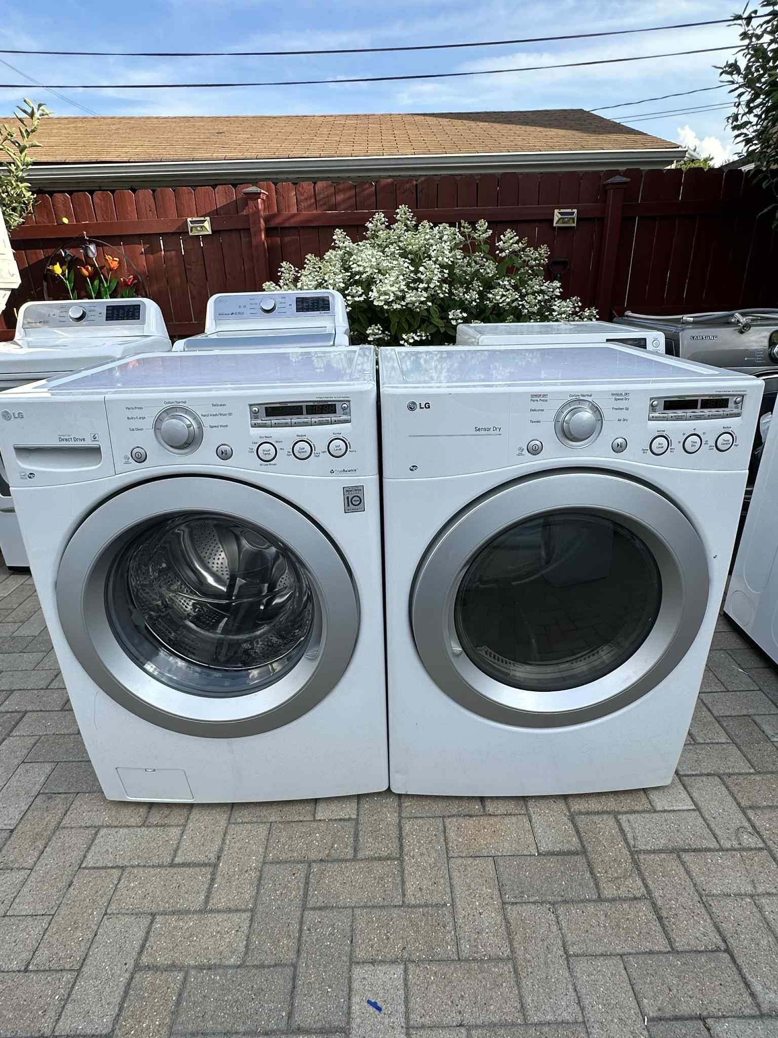 LG FRONT LOAD WASHER AND GAS DRYER