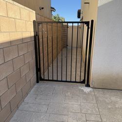 SIDE YARD GATE - STEEL GATE - POOL GATE - STEEL FENCE & GATES