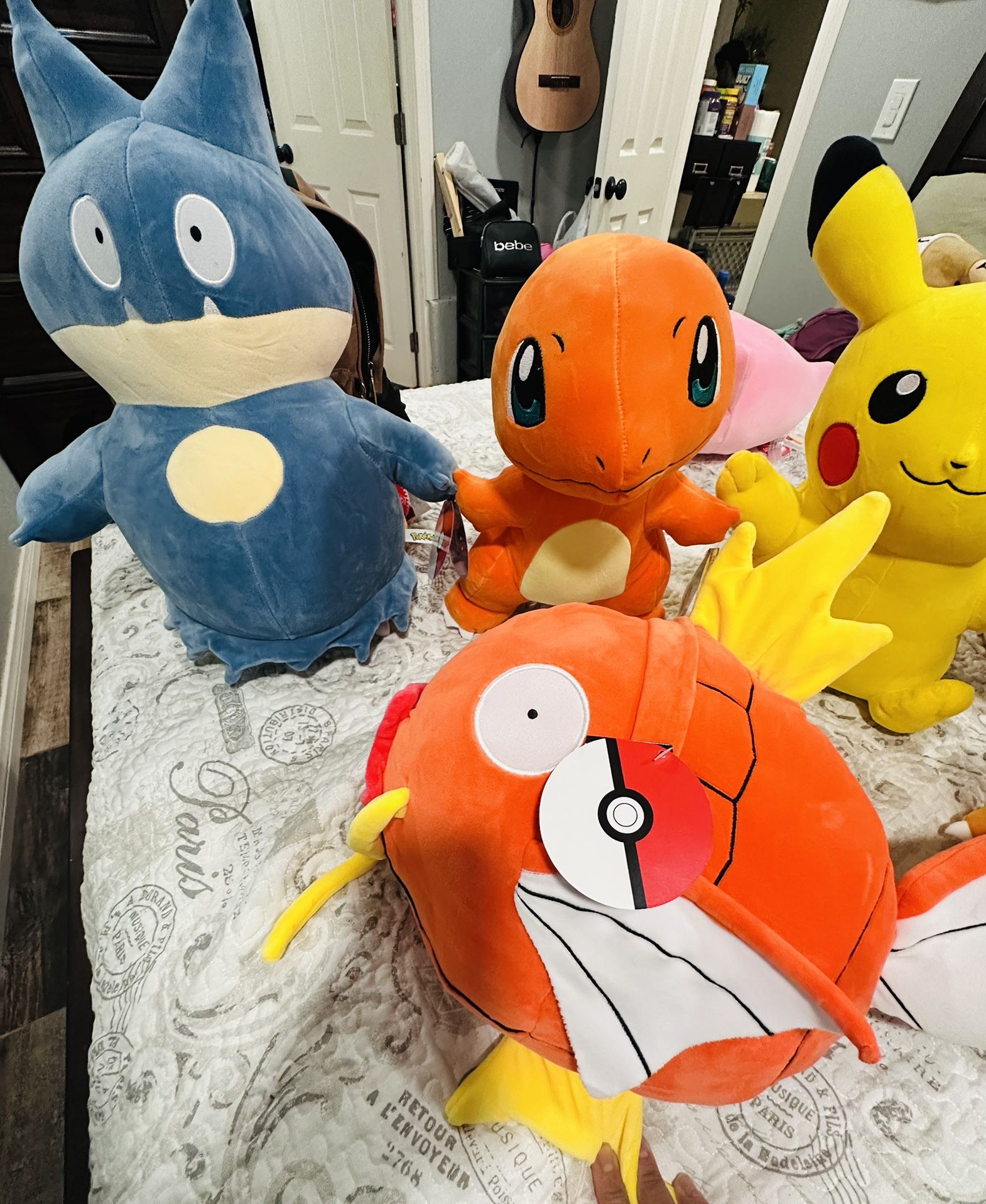 POKÉMON Collection Character Plushies