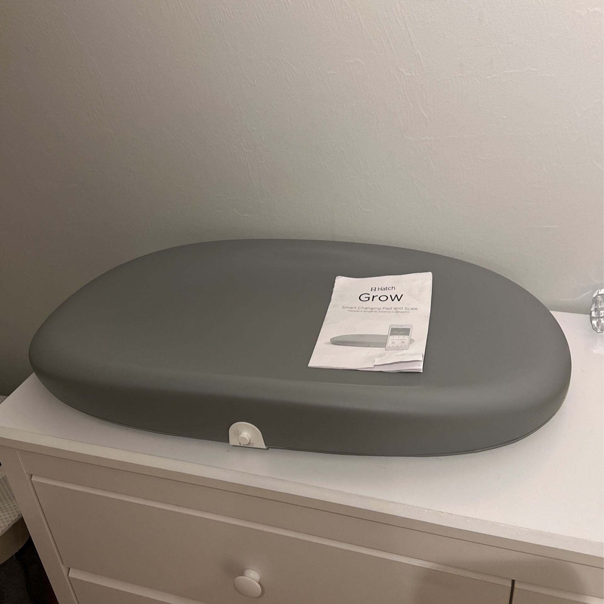 Hatch Smart Scale Changing Table 