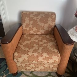 2 Couches And 2 Matching Chairs 