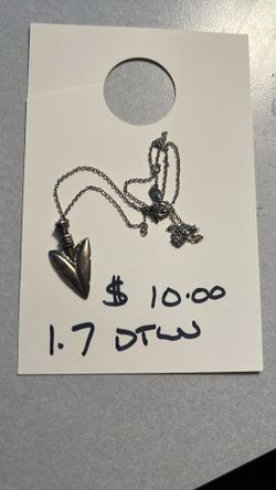 Sterling necklace and arrow charm