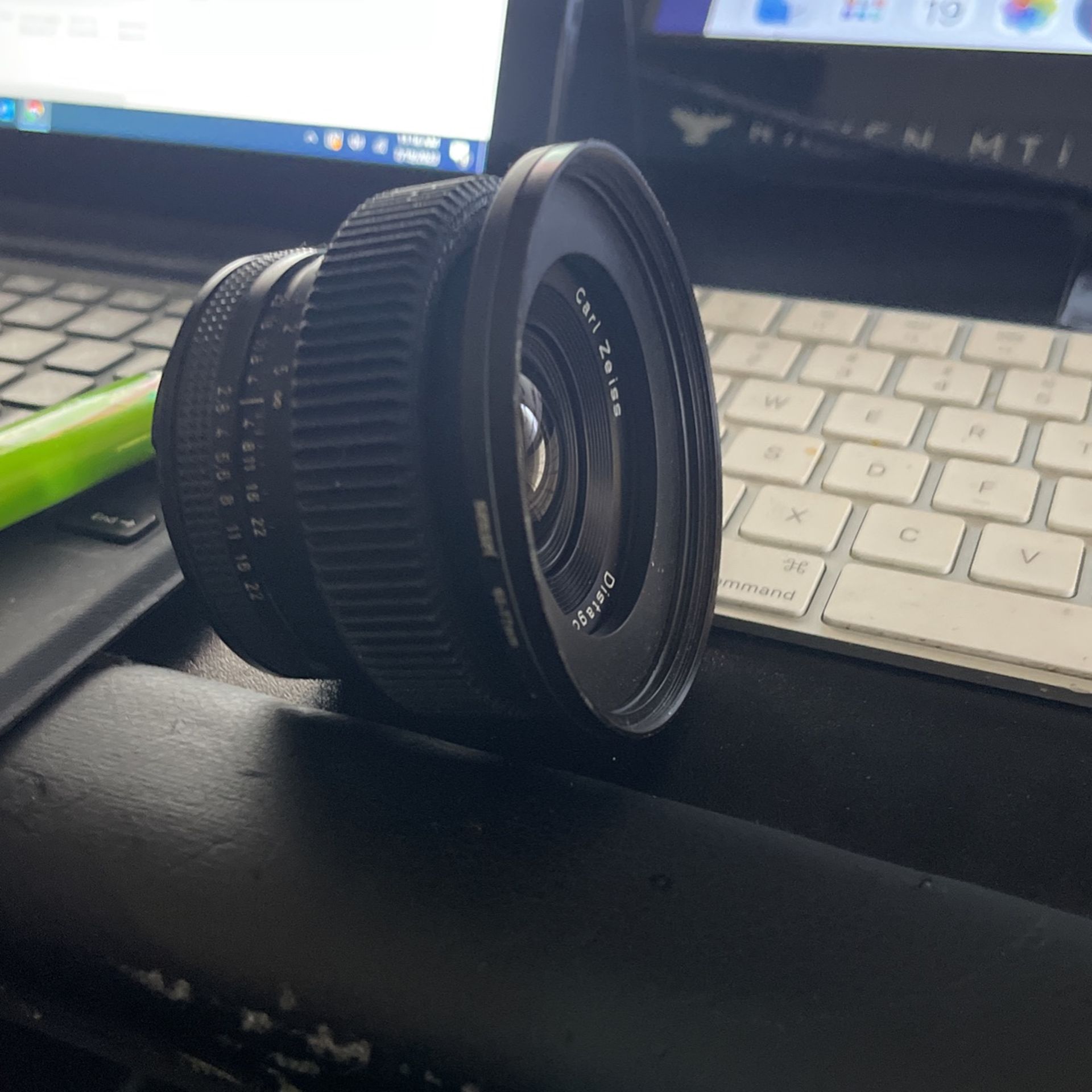 Zeiss 50mm EF Mount In Perfect Condition