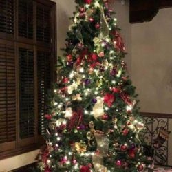 12 Foot Unlit Christmas Tree